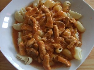 Бефстроганов из свинины с грибами