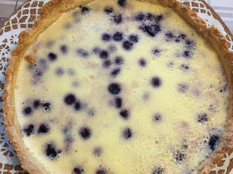 Песочный пирог с черникой