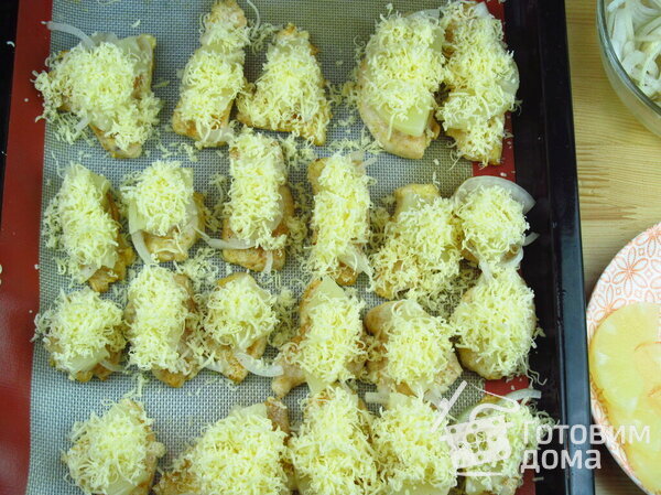 Куриное филе с ананасами в сырной шубке фото к рецепту 3
