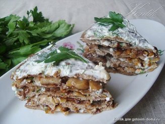 Печеночный торт с шампиньонами