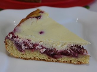 Черничный пирог с творожной заливкой