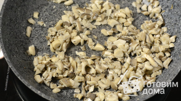 Блинчики с курицей, грибами и сыром фото к рецепту 14