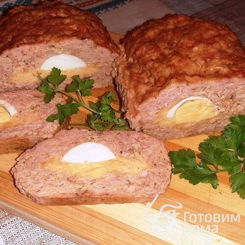 Куриный рулет с яйцом и сыром