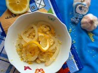 Лимонный кус-кус с мидиями и креветками