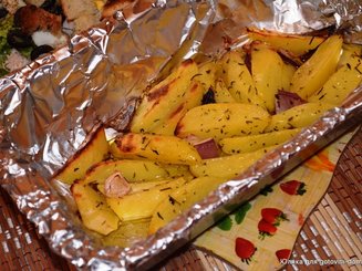 Картофель, запеченный с тимьяном