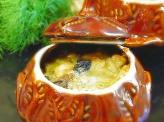 Ароматные горшочки с грибами , фаршем и картошкой