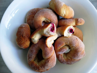 Kolaches - польские булочки с начинкой.