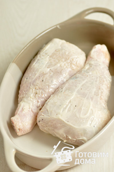 Куриные окорочка, фаршированные шампиньонами и сыром фото к рецепту 12