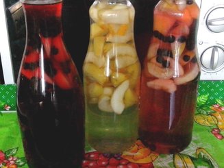 Компот из яблок и винограда