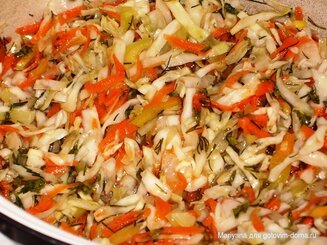 Салат с капустой "Пестренький"