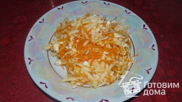 Салат с черной редькой и морковью фото к рецепту 3
