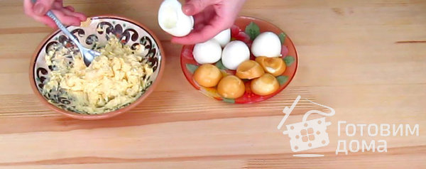 Яйца фаршированные Грибочки &quot;Боровики&quot; фото к рецепту 12