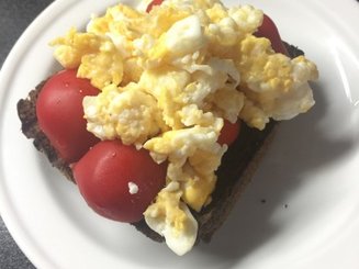 Smørrebrød - Бутерброд с яйцом и сыром