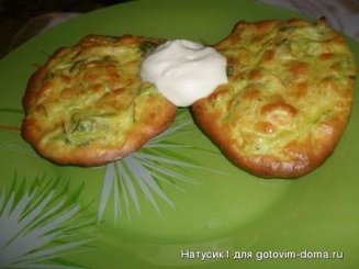 Кабачково-сырные оладьи, запечённые в духовке