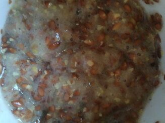Льняная каша с финиками