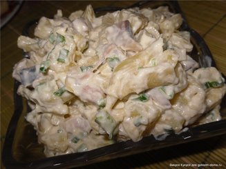 Датский салат с картофелем, сельдью и стручковой фасолью