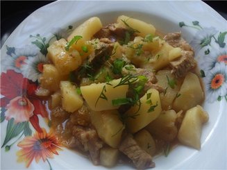 Азу из говядины на огуречном рассоле