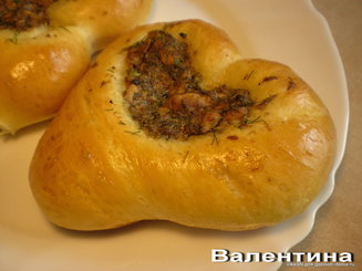 Булочки-сердечки с тунцом