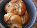 Немецкие булочки с секретом (Laugenbrötchen) от Маруся2010 Немецкие булочки с секретом (Laugenbrötchen) от Маруся2010