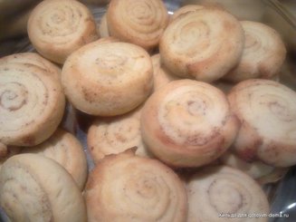 Творожное печенье улитки с лимоном