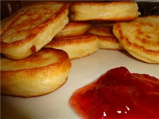 Пышные оладушки на дрожжах