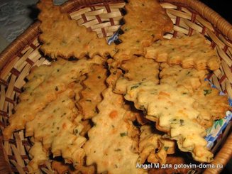 Треугольники с травами и чесноком