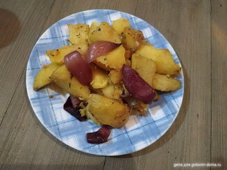 Картофель, запеченный с тимьяном