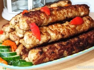 Чевапчичи от мамы (Чесночные мясные котлеты)