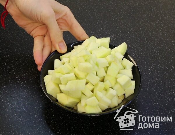 Сочная творожная запеканка с яблоками фото к рецепту 5