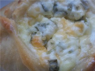 Открытые пирожки с сыром и зеленью