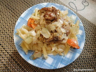 Запеченные куриные голени, маринованные в дижонской горчице