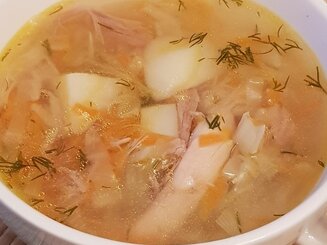 Щи из свежей капусты с курицей