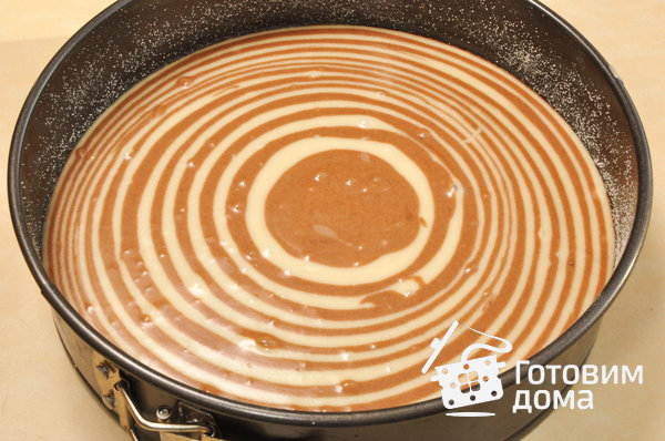 Пирог "Зебра" фото к рецепту 9 Полосатый пирог «Зебра»: простой и вкусный рецепт (Фото)