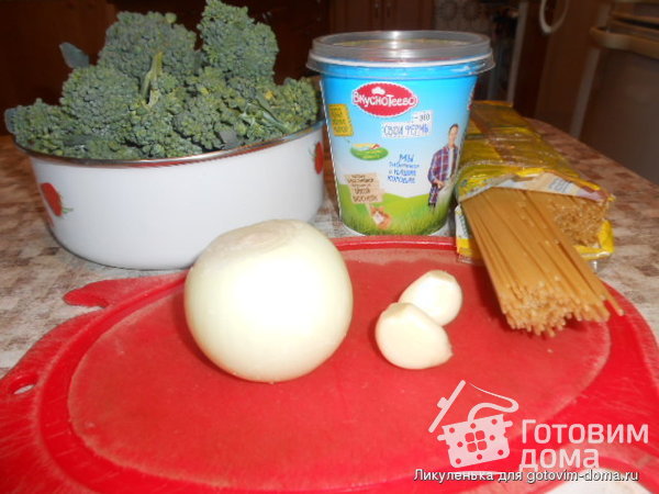 Паста со сметанным соусом и брокколи фото к рецепту 1