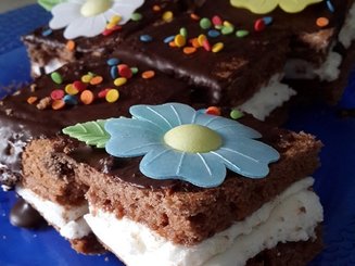 Пирожные (торт-суфле)  "Птичье молоко"