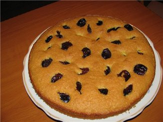 Легкий вишневый пирог