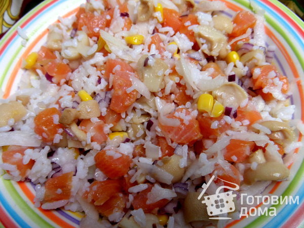 Салат с лососем и дайконом фото к рецепту 12
