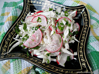 Капустный салат с редиской