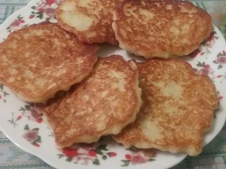 Овсяные оладьи с яблоками