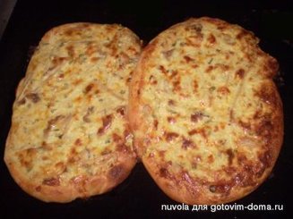 Фламмкухен из Эльзасса - пирог с луком, беконом и сыром