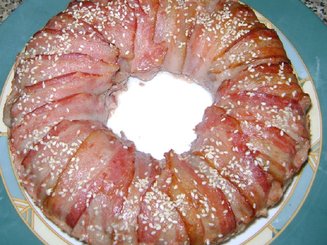 Рулет мясной "Праздничное кольцо"