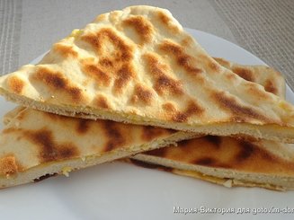 Хачапури с сыром и вареным яйцом: необычно, вкусно, недорого