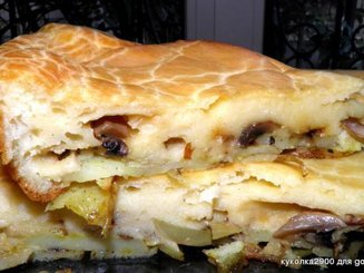 Пирог заливной с картофелем и грибами