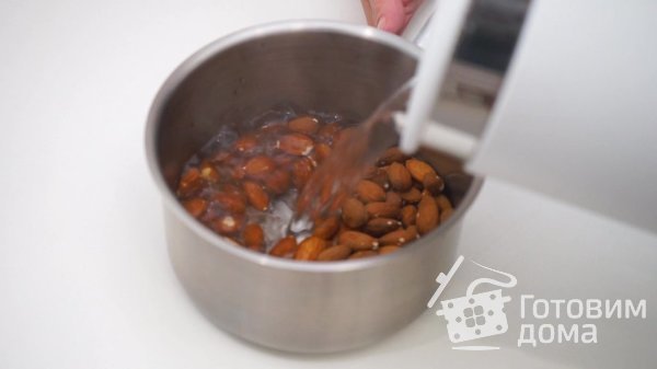 Миндальный пирог из готового слоеного теста фото к рецепту 1