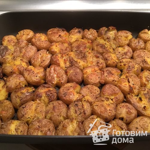 Картофель запечёный с розмарином и чесноком