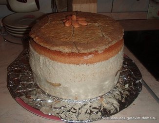 Яблочный торт с карамельным баварским муссом с корицей