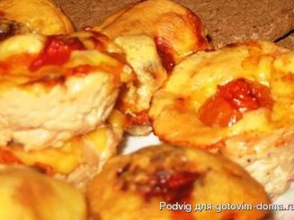 Мясные маффины из куриного филе, грибов и сыра моцарелла