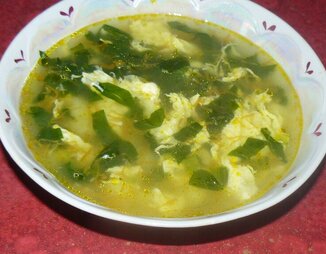 Зеленый суп со шпинатом