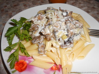 Фарфалле с шампиньонами