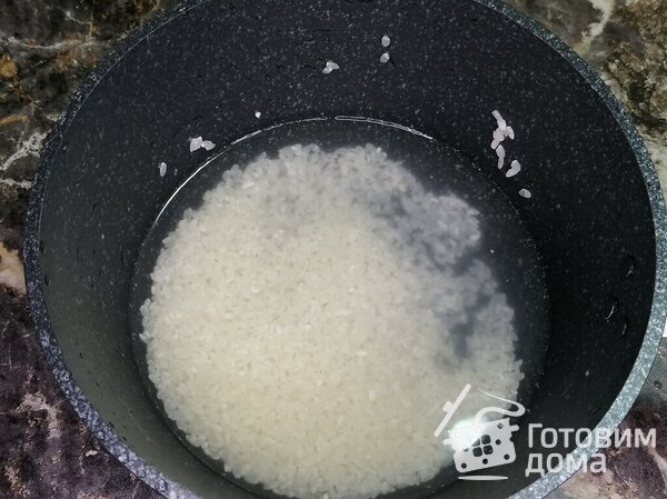 Тефтели с рисом с томатно-сметанной подливкой фото к рецепту 1